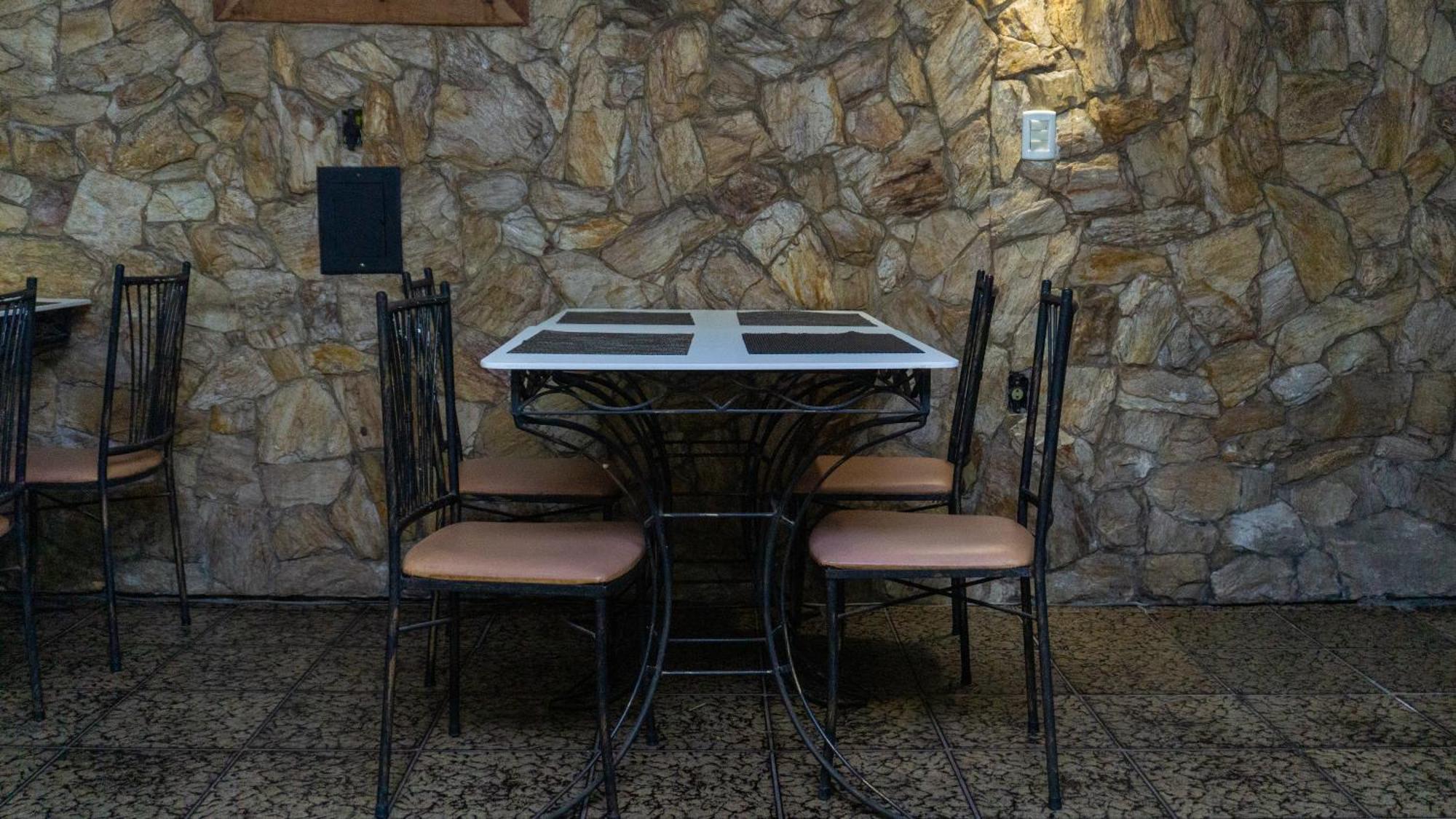 Canoas Hotel Castel Bagian luar foto